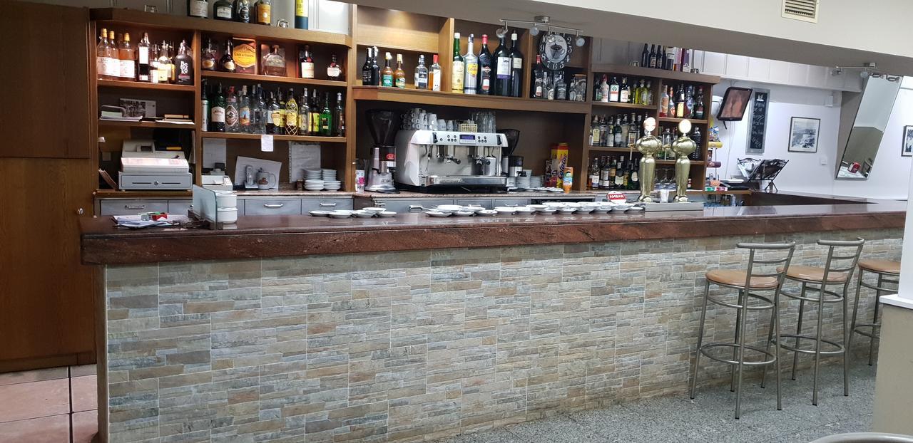 Hostal El Busto Teruel Luaran gambar